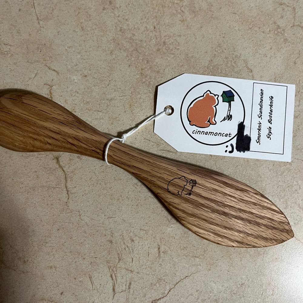 Cinnamoncat Wooden Butterknife NWT